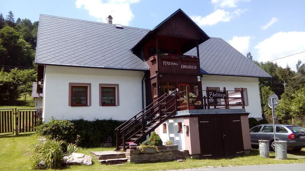 Penzion Edelstejn Petrovice  Bagian luar foto