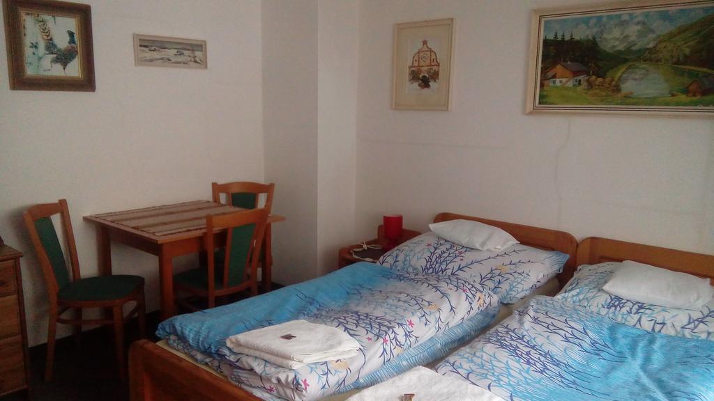 Penzion Edelstejn Petrovice  Bagian luar foto