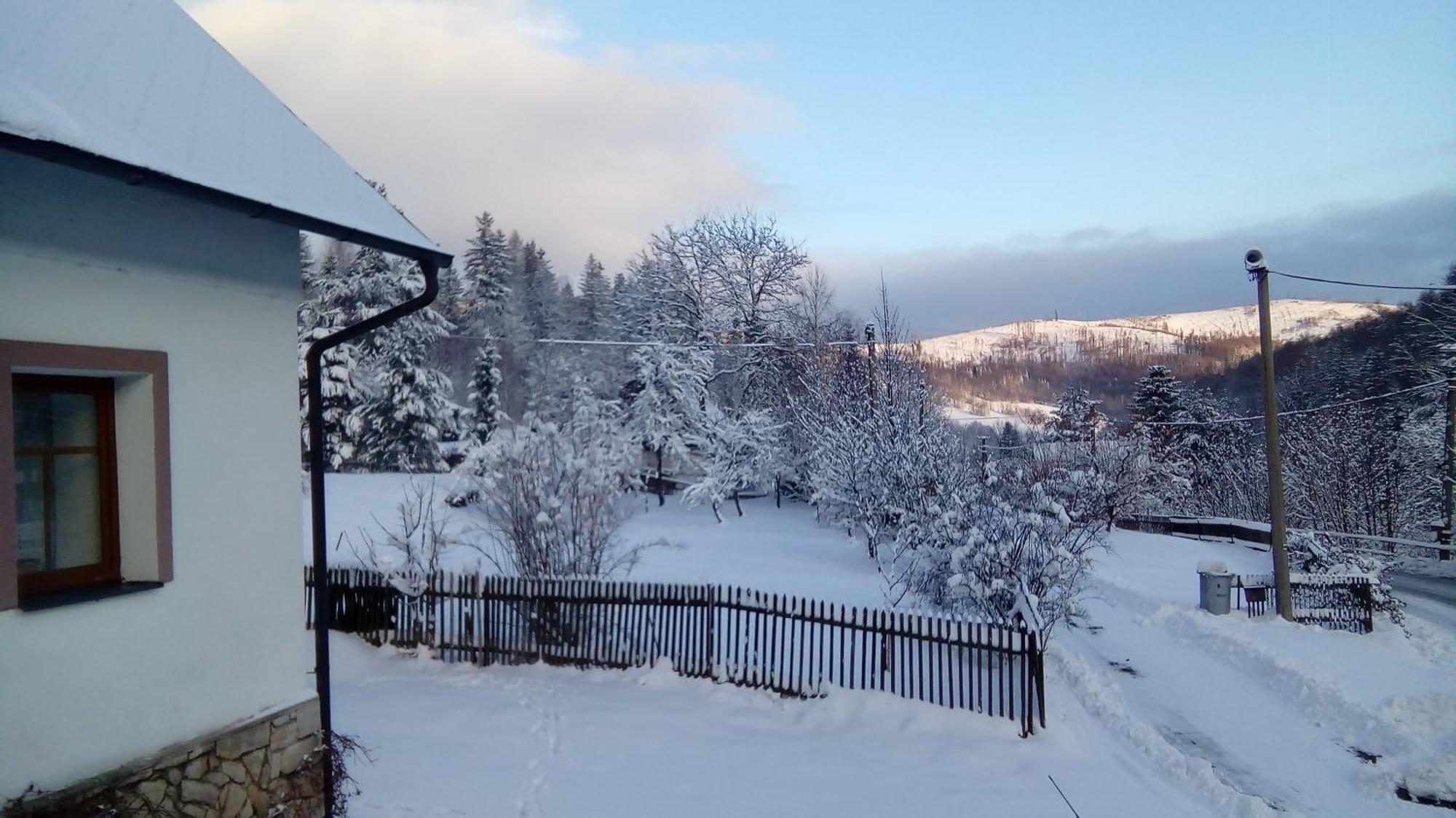 Penzion Edelstejn Petrovice  Bagian luar foto